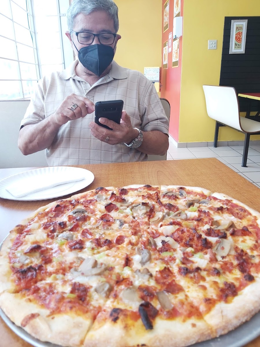 Yanzel Pizza-8